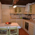 Capannori Stylish Townhouse Dom wakacyjny *